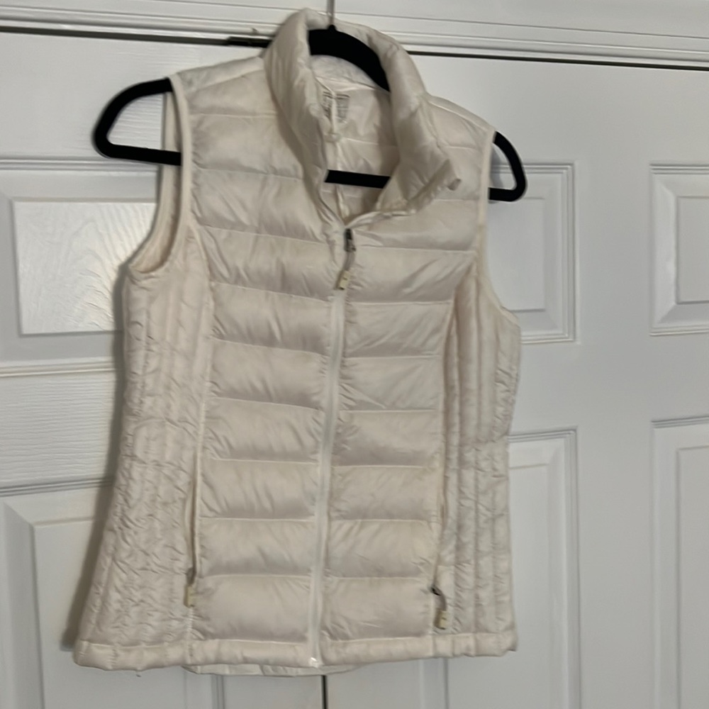 32 Degrees size medium vest